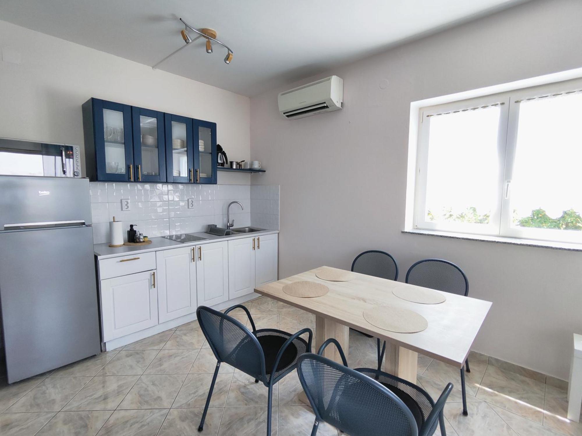 Paris Apartman Nečujam